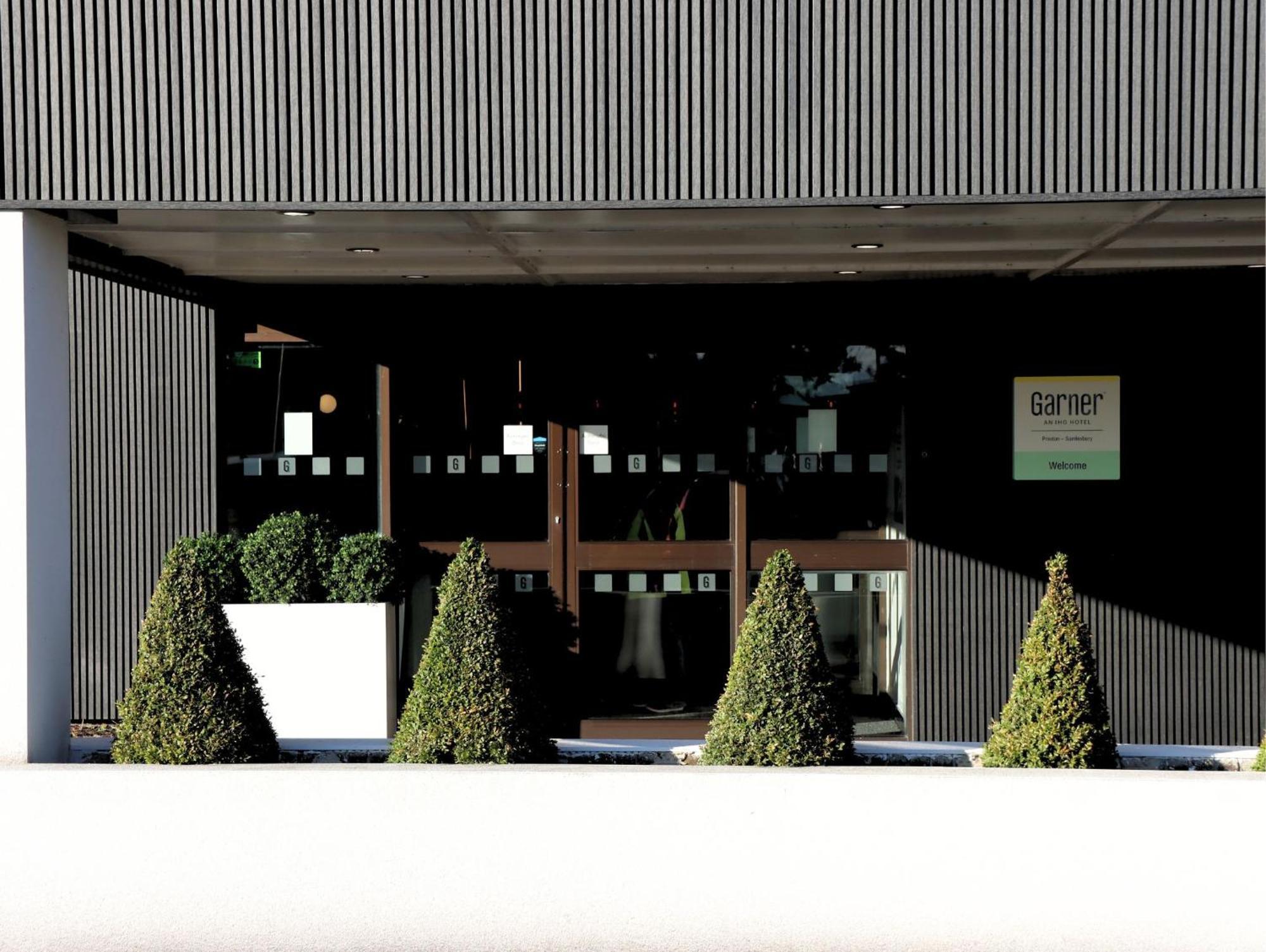 Garner Hotel Preston Samlesbury By Ihg Buitenkant foto